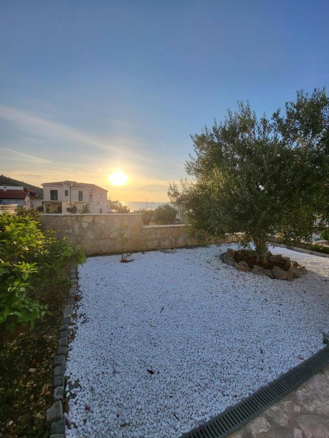 Villa Tea Ražanj Exteriör bild